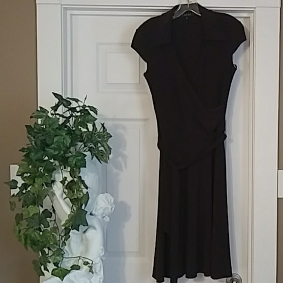 Laundry dress - Picture 1 of 8